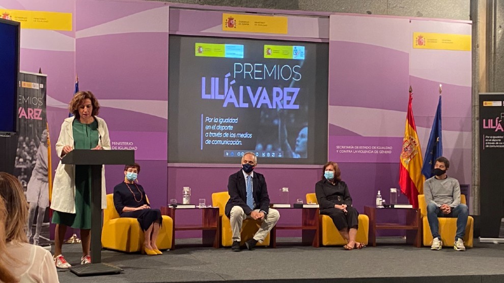 El fúbol femenino, profesional a partir de la temporada 2021/22
